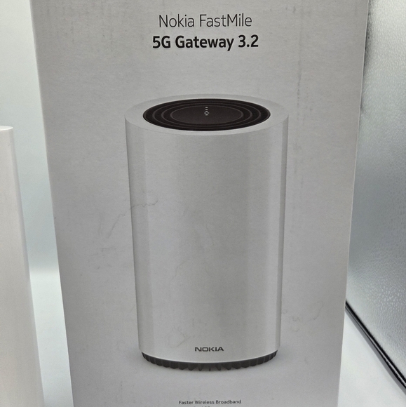 Nokia FastMile 5G Gateway 3.2 Wireless Broadband Router EUC - Picture 3 of 9